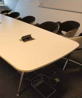 Stół konferencyjny VITRA biały duży 440x140