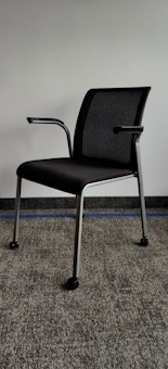 Krzesła konferencyjne Steelcase Reply czarne
