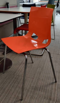 Krzesło do kantyny Nowy Styl pomarańczowe