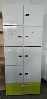 Lockers 4OH 6-mod. biały, zielona szuflada 85x53
