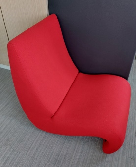 Fotel VITRA AMOEBE tapicerowany czerwony