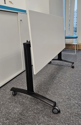Stół mobilny 120x60 biały - zdjęcie główneStół mobilny 120x60 biały - zdjęcie główne