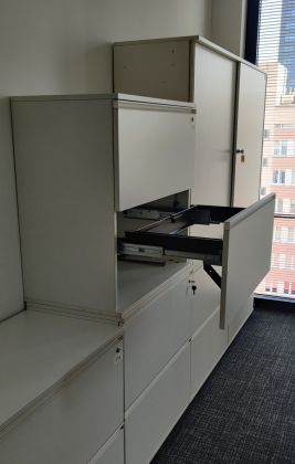 Szafa Bene aktowa z szufladami biała 80x45x80 - zdjęcie główneSzafa Bene aktowa z szufladami biała 80x45x80 - zdjęcie główne