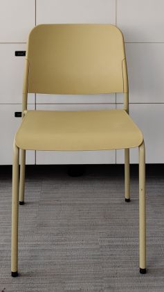 Krzesła kantyna ProfiM Zoo plastikowe żółte - zdjęcie główneKrzesła kantyna ProfiM Zoo plastikowe żółte - zdjęcie główne
