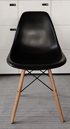 Krzesło kantyna FUSION czarny kubełek - zdjęcie główneKrzesło kantyna FUSION czarny kubełek - zdjęcie główne