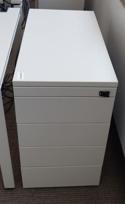 Kontener Steelcase wysoki 5 szuflad wys. 72 cm - zdjęcie główneKontener Steelcase wysoki 5 szuflad wys. 72 cm - zdjęcie główne