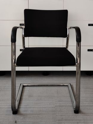 Krzesło ProfiM KALA czarne, płoza chrom - zdjęcie główneKrzesło ProfiM KALA czarne, płoza chrom - zdjęcie główne