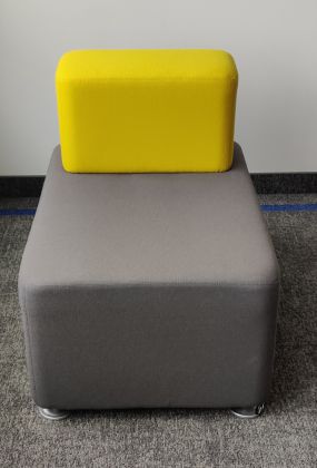 Siedzisko/sofa Steelcase B-Free 85x60 szaro-żółte - zdjęcie główneSiedzisko/sofa Steelcase B-Free 85x60 szaro-żółte - zdjęcie główne