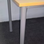 Biurko KINNARPS 160x80 brzoza N noga