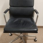Fotel obrotowy VITRA EAMES EA219 skóra