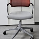Krzesło konferencyjne STEELCASE Qivi czerwone