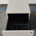 Kontener STEELCASE Implicit 3 szuflady biały