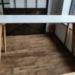 Stół kantyna FURNIKO TUNDRA wysoki 200x60 biały blat nogi drewno