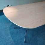 Stół konferencyjny VITRA Eames klon/sosna ok. 550x 140 cm