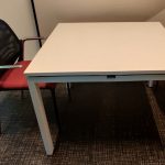 Stół Steelcase FrameFour 100x100 biały