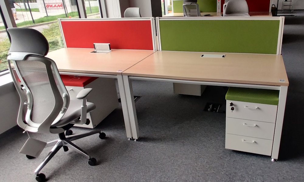 Bench Actiu 2 os. 140x80x+ścianka dąb bielony noga biała mediabox