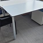 Biurko 160x80 Bene szare compact laminat