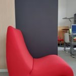 Fotel VITRA AMOEBE tapicerowany czerwony