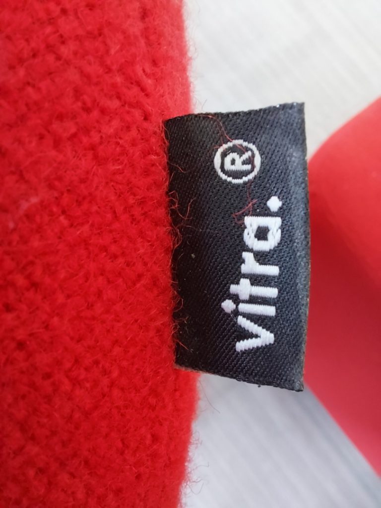 Fotel VITRA AMOEBE tapicerowany czerwony