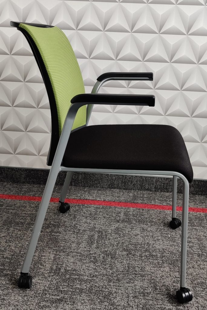 Krzesła konferencyjne Steelcase Reply zielone