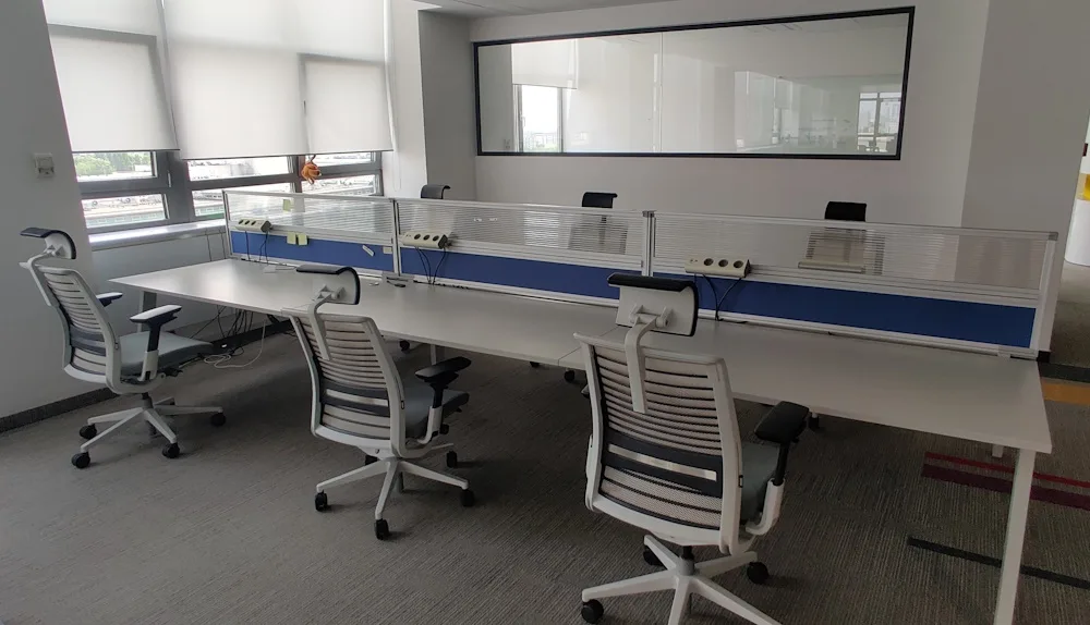 Bench Steelcase 6 os