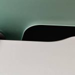 Biurko STEELCASE 160x90 biały, wyoblone, doklejka przeźroczysta zielonkawa