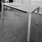 Biurko STEELCASE FrameOne 140x80 białe