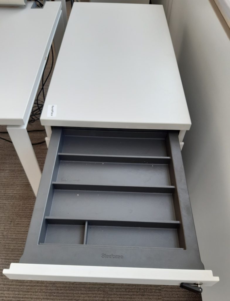 Kontener Steelcase wysoki 5 szuflad wys. 72 cm