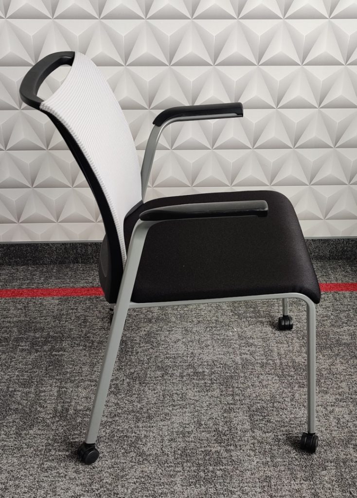 Krzesła konferencyjne STEELCASE Reply szare kółka