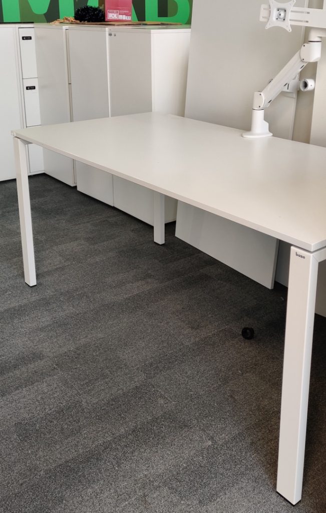 Biurko BENE 160x80 białe z wysuwem, noga U