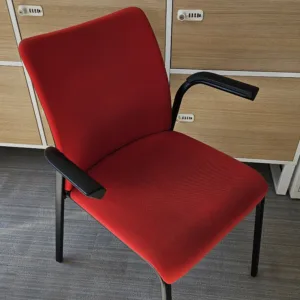 Krzesło konferencyjne Steelcase Reply tapicerowane czerwone bez kółek