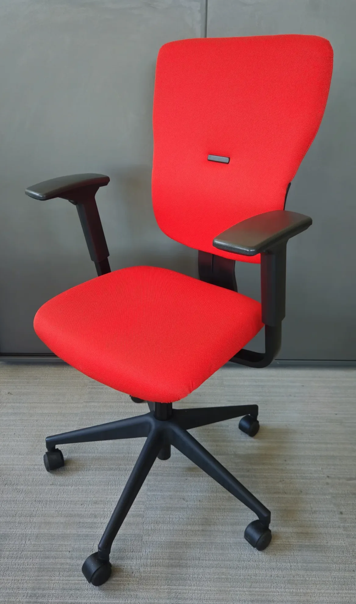 Fotel obrotowy STEELCASE Let'S B czerwony