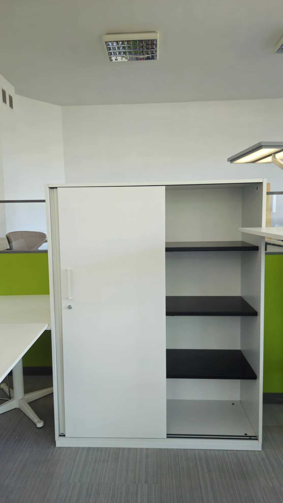 Szafa Steelcase 4OH szer. 120 biała, drzwi przesuwne
