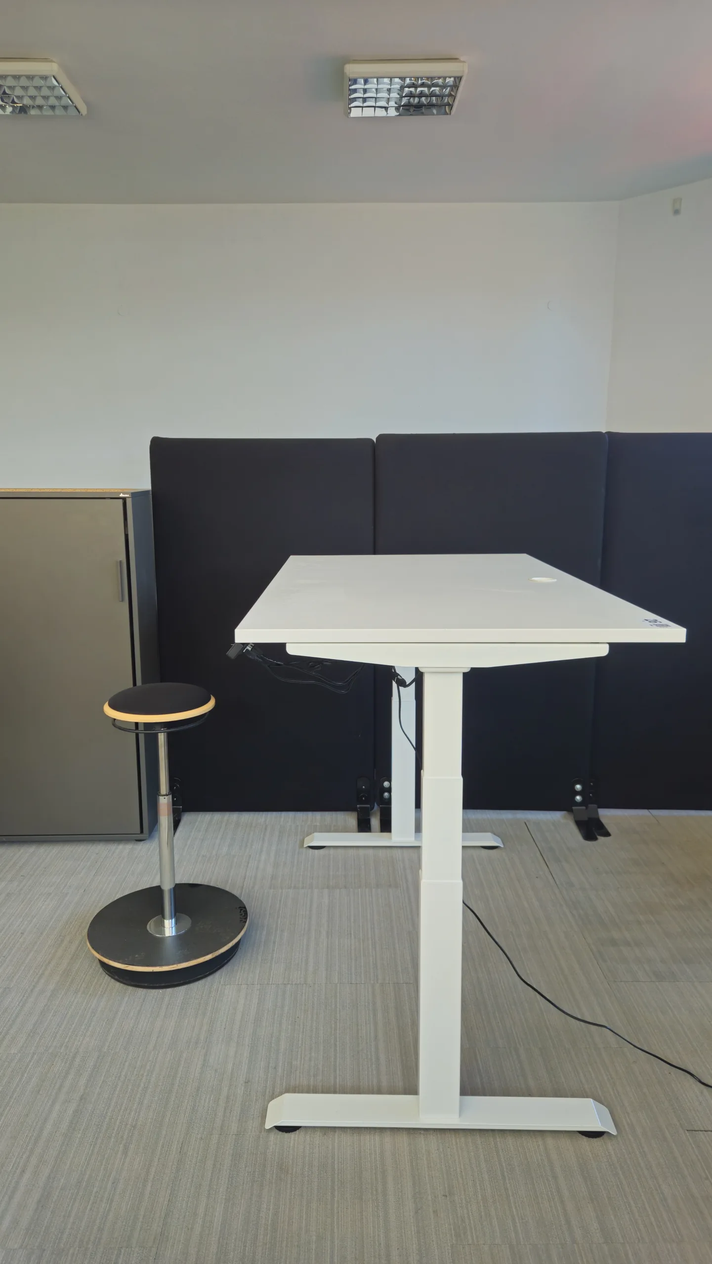 Siedzisko NS Belise sit&stand czarny