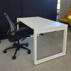 Biurko 140x80 białe noga O