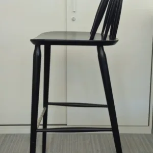 Hocker PAGED czarny drewniany