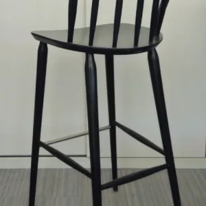 Hocker PAGED czarny drewniany