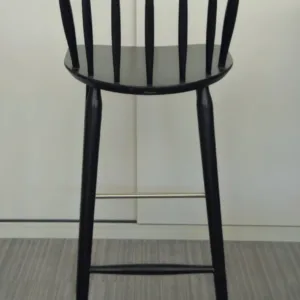 Hocker PAGED czarny drewniany