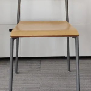 Krzesło KINNARPS kantyna sklejka brzoza (metalowe nogi)