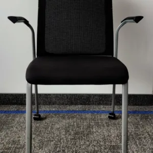 Krzesła konferencyjne Steelcase Reply czarne