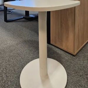 Stolik 70x70 biały wyoblony kwadrat