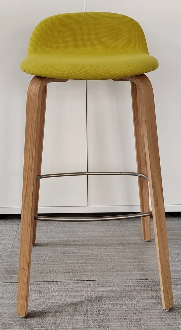 Hocker tapicerowany MUUTO VISU zielony