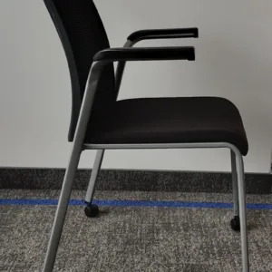 Krzesła konferencyjne Steelcase Reply czarne