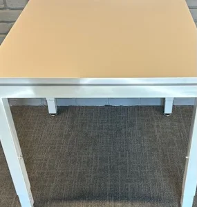 Stolik JFM 80x80x75h biały
