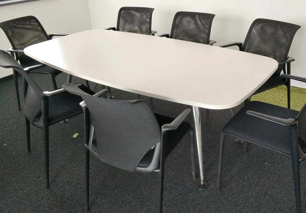 Stół konferencyjny VITRA MEDAMORPH biały 200x100 chrom