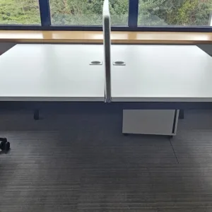 Bench NS 2 os. 120x80 biały czarna noga A z szarą ścianką