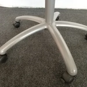 Stolik Steelcase śr. 80 cm brzoza