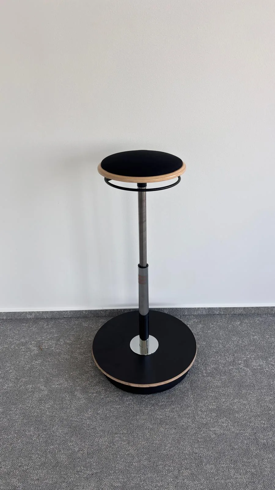 Siedzisko NS Belise sit&stand czarny