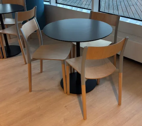 Krzesło kuchenne Allermuir drewniane szare