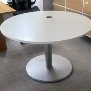 Stół okrągły STEELCASE 120 cm biały noga talerzowa szara